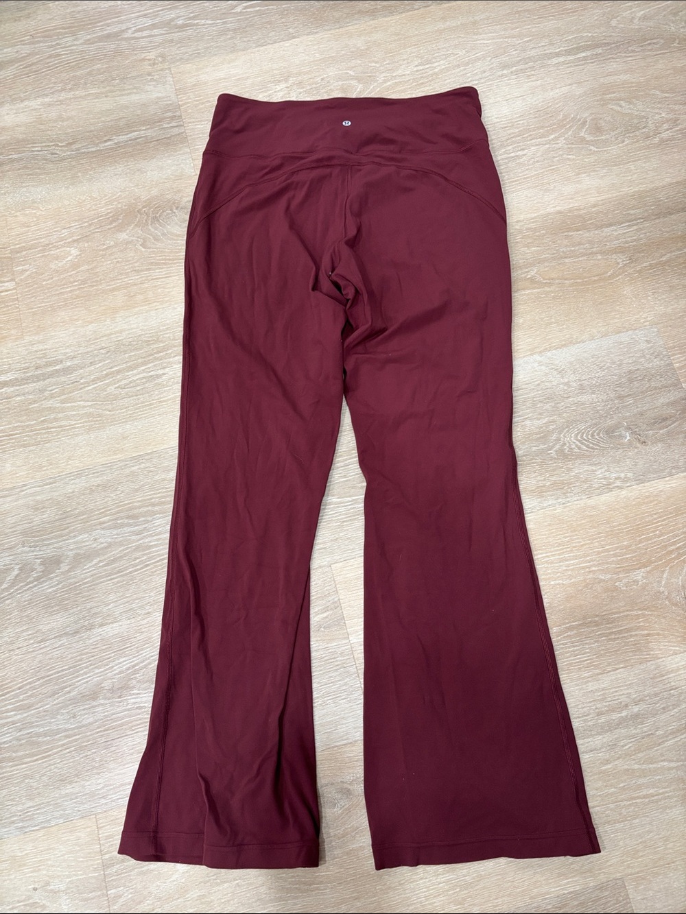 Lululemon Groove Nulu Super-High-Rise Flared Pant *Regular
Garnet! - Picture 3 of 4